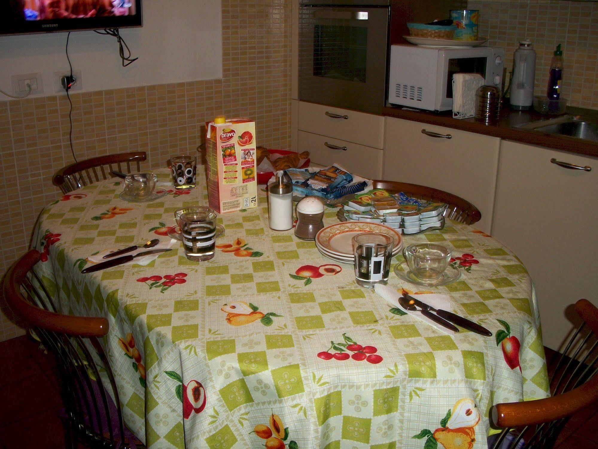 Marcelina Bed & Breakfast Rome Bagian luar foto